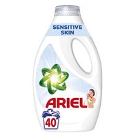 Detergent lichid Ariel Sensitive Skin 2L, 40 spalari